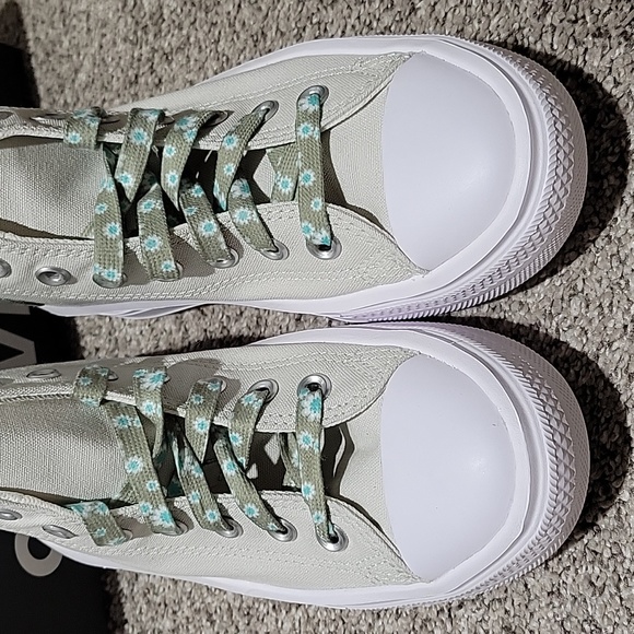 Converse Light/Bone Field Surplus - Picture 3 of 10